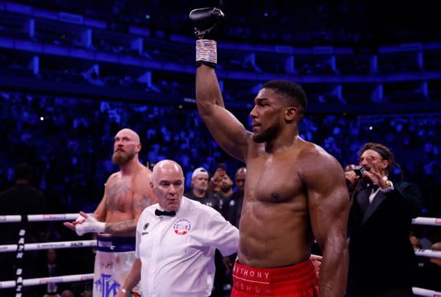 VIDEO: Anthony Joshua fells Robert Helenius with seventh-round knockout