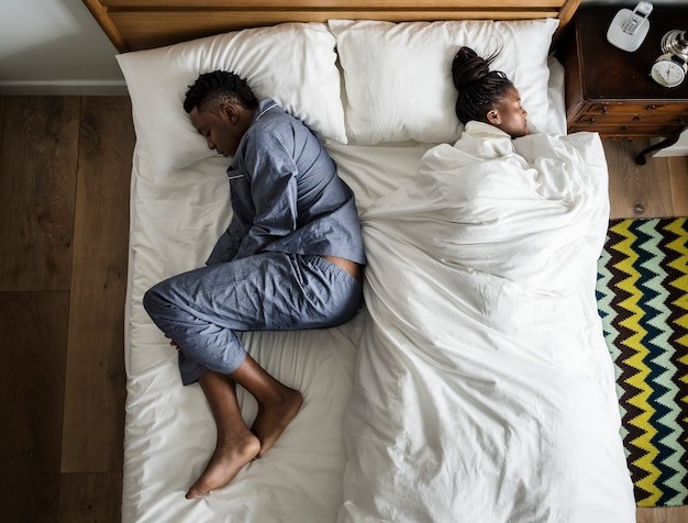 Women may need more sleep than men!