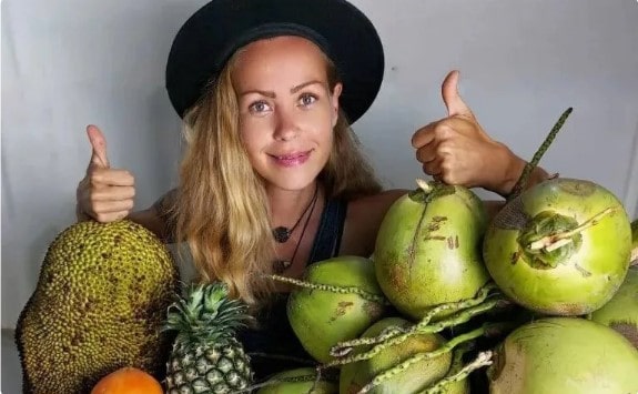 How fruit-only diet promoter died of malnutrition at 39