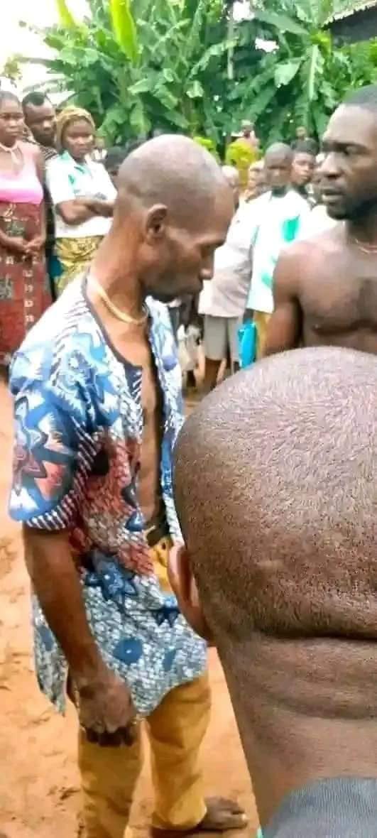 Husband allegedly stabs pregnant wife to death