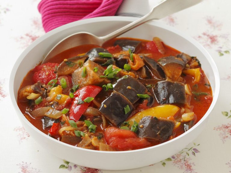 Eggplant stew and coconut balls