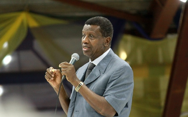 Pray that the wind blow you well in 2024, Pastor Adeboye tells Nigerians