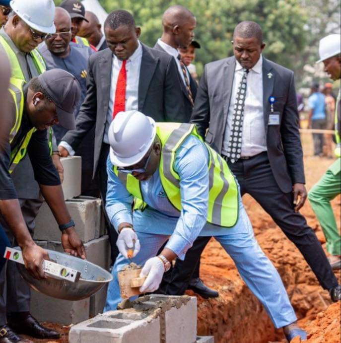 Oborevwori lays foundation for 8 duplexes in Asaba