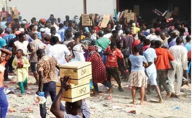 Looters invade NEMA warehouse in Abuja