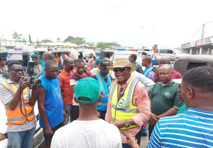Sellers banned from displaying cars on roads, walkways in Warri