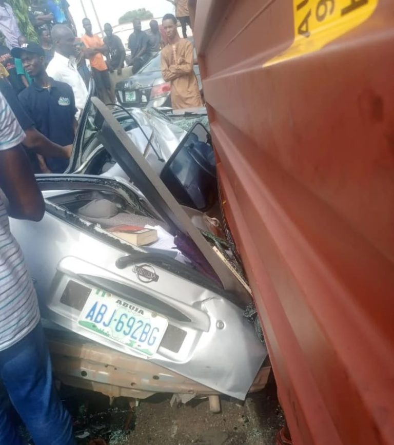 Fallen container kills woman inside car in Lagos traffic