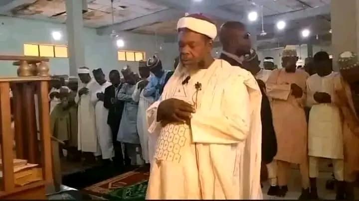 Niger Republic’s council of Ulamah sighted Shawwal moon Monday eve, why should we wait for Saudi? -Sheikh