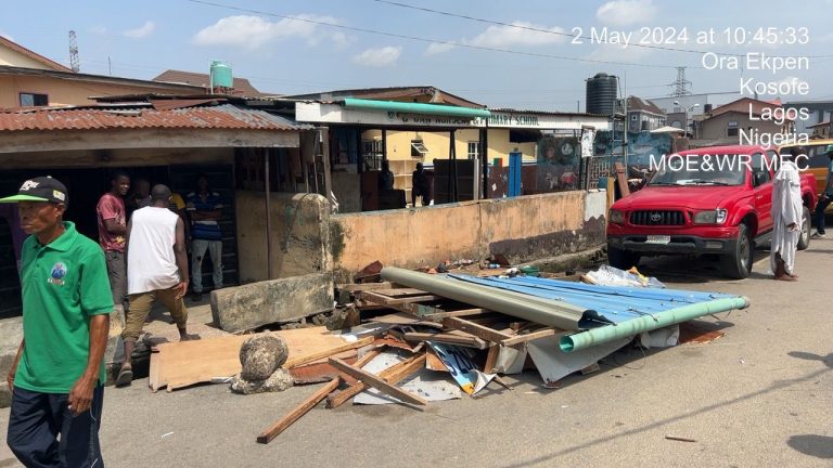 PHOTOS: Lagos destroys makeshift structures built on drainage in Ora-Ekpen/Ifelodun community