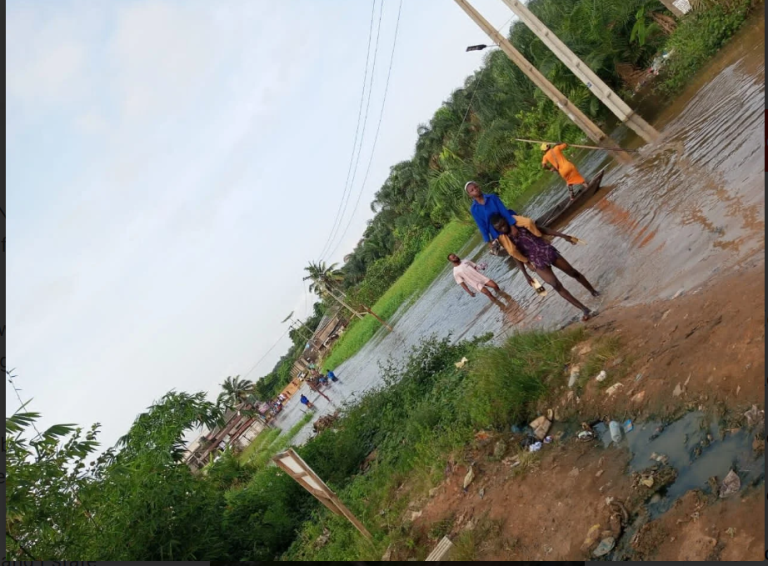 Residents beg Sanwo-Olu to fix road leading to Wood Island Estate in Ikorodu