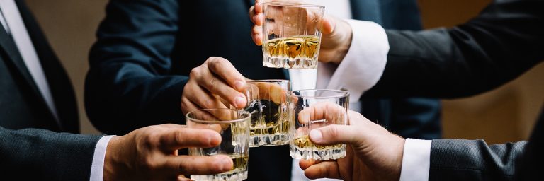 Alcohol kills more men than women, WHO warns