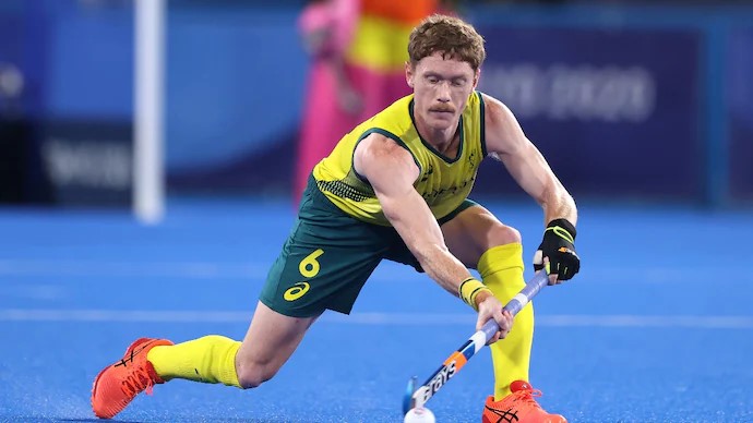 Australian hockey player amputates part of finger for Olympics