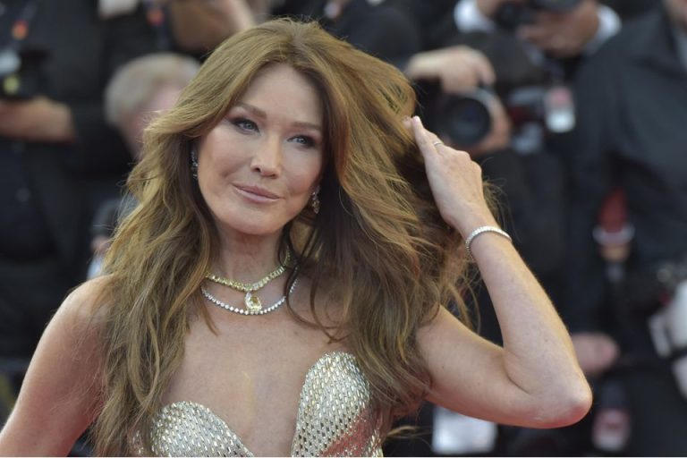 French ex-First Lady Carla Bruni under investigation