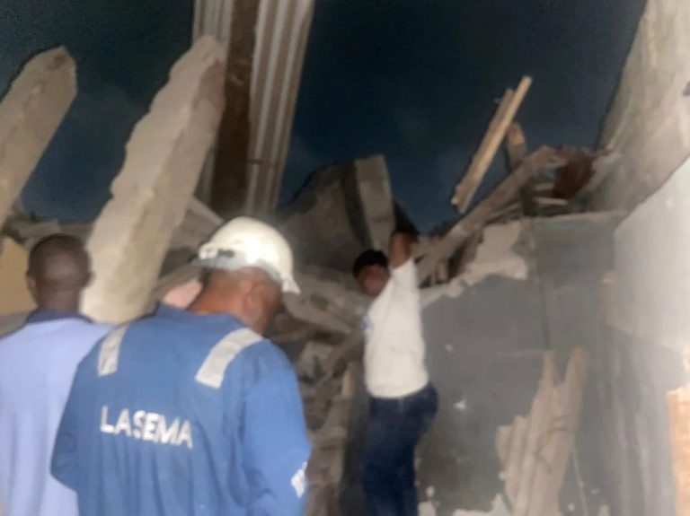 Family escapes as building collapses in Lagos