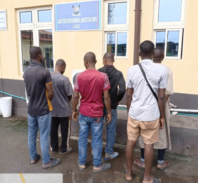 Lagos environ corps arrest 6 men urinating on rail track