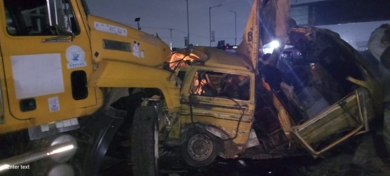 1 dead, 17 injured in Lagos’ multi-vehicle accident