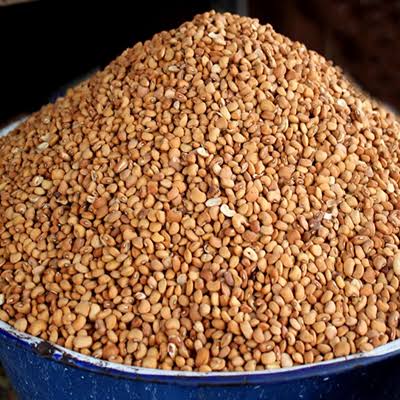 Lagos foodstuff traders, buyers celebrate drop in price of beans