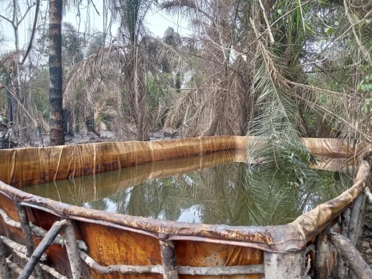 Soldiers dismantle 23 illegal oil refineries in Bayelsa, Delta, Rivers